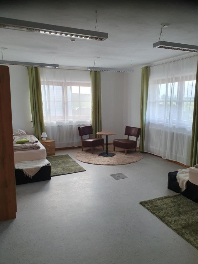 Gutshof Seenland Apartment เซเคอเคน อัม วัลเลอร์ซี ภายนอก รูปภาพ